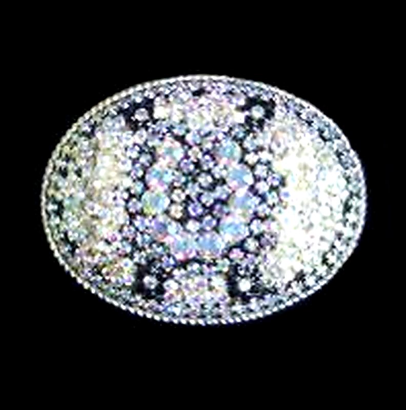 Crystallized Layered Medium Oval